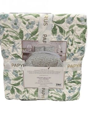 Papyrus Green, White and Blue Cotton Full/Queen Floral Quilt 90”x90”